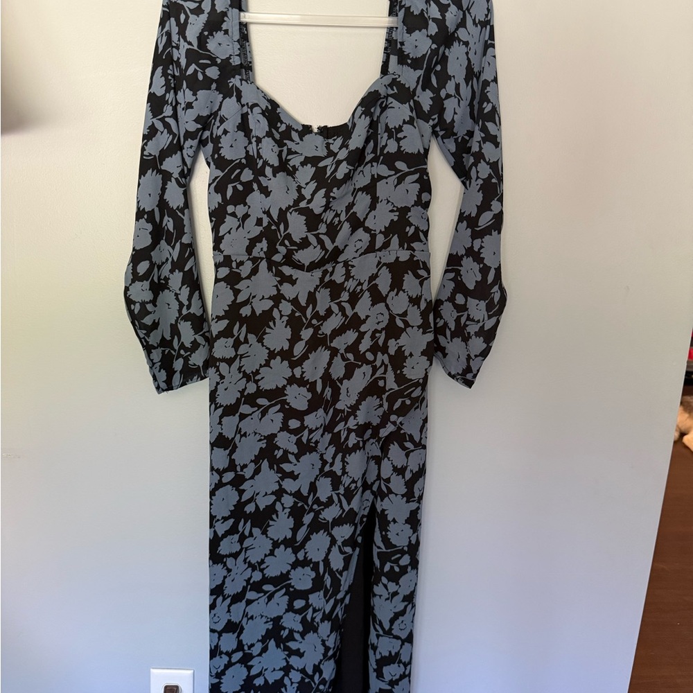 Abercrombie & Fitch Black and Light Blue Floral Long-Sleeve Midi Dress